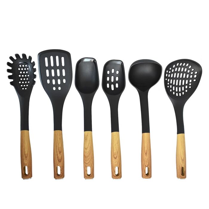 SET DE MENAGE 6PZ